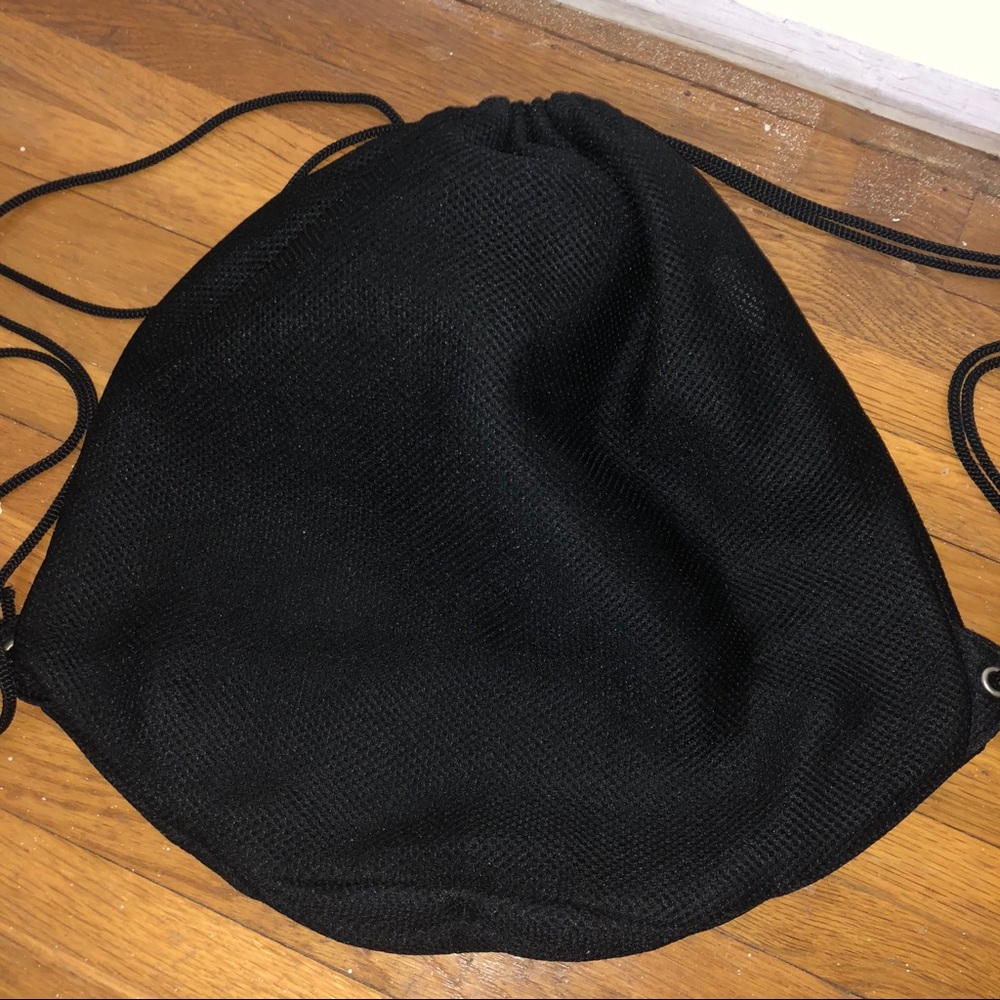 MESH DRAWSTRING BACKPACK